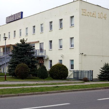 Hotel 104 Stargard Szczeciński Exteriör bild