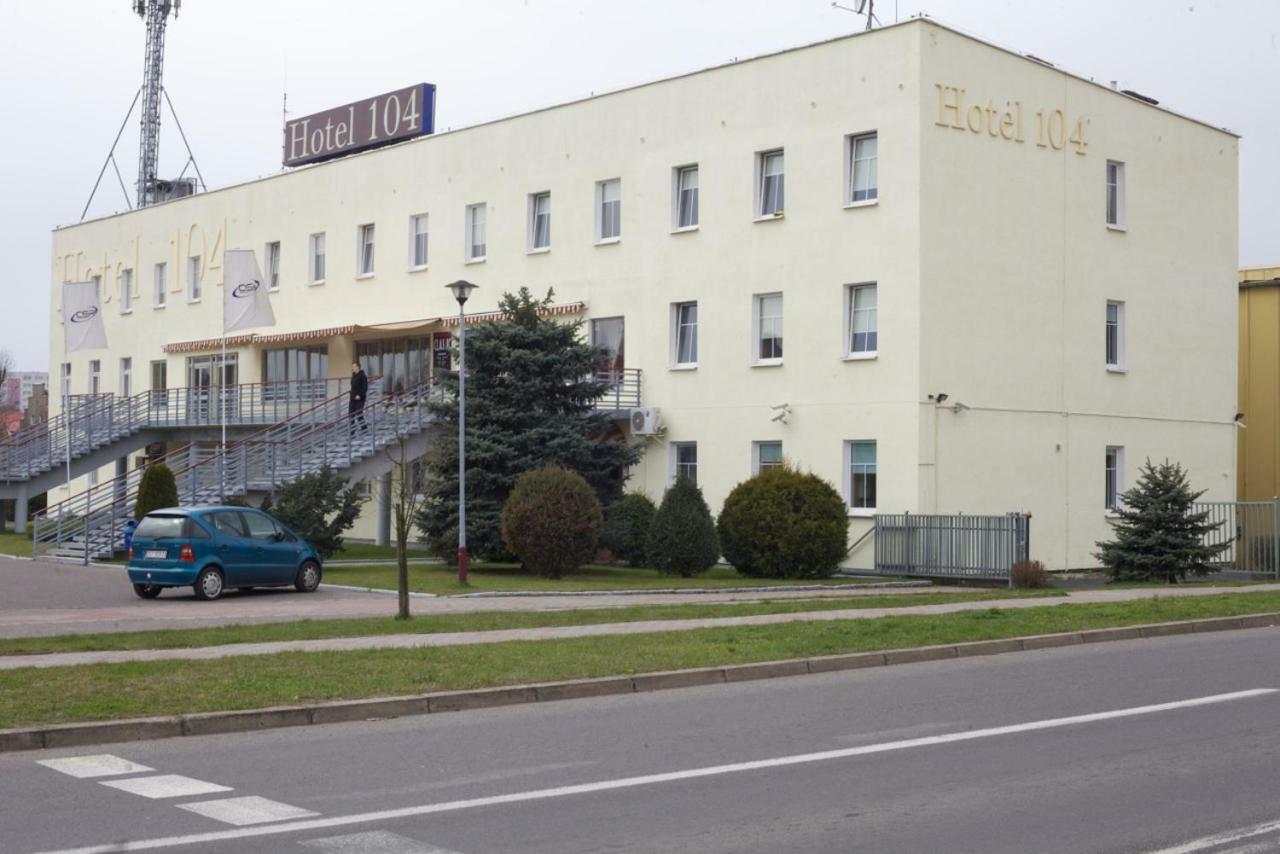 Hotel 104 Stargard Szczeciński Exteriör bild
